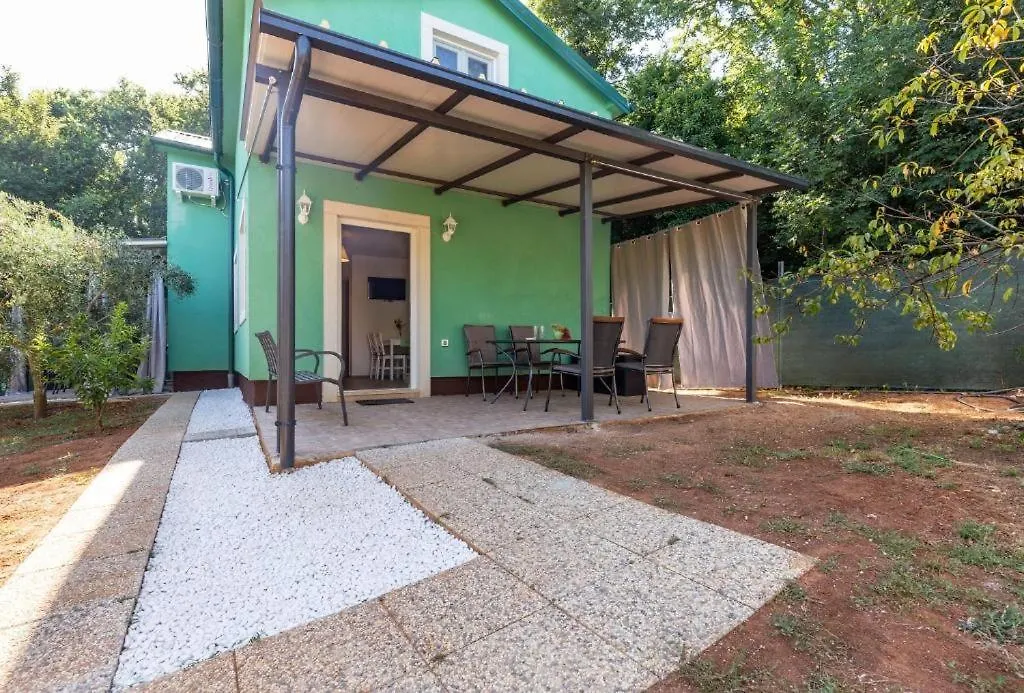 Funtana-Olive Garden Apartment Croatia