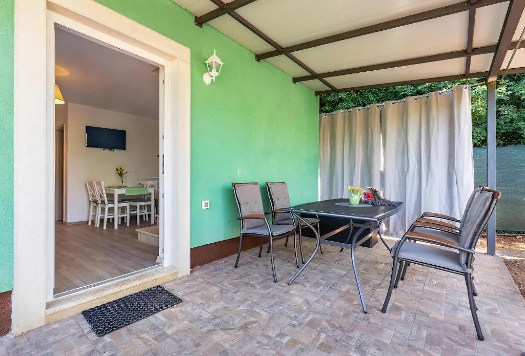 Funtana-Olive Garden Apartment  Funtana